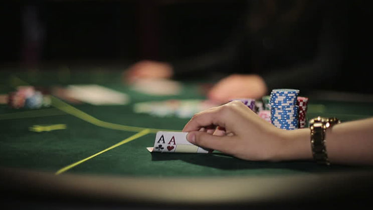 Momen Yang Pas Melakukan Fold Pada Poker Online